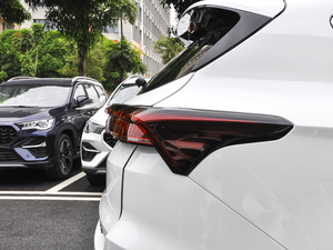 2021PLUS 1.5T ք 5 ^