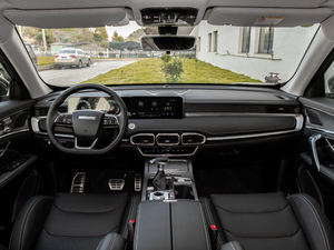 2021款PLUS 1.5T DCT山 6座 内饰全景