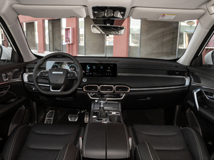 2021款PLUS 1.5T DCT山 7座 内饰全景