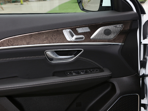 2021PLUS 1.6T DCT 5 g