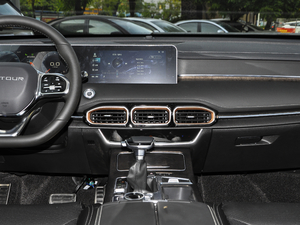 2021款PLUS 1.6T DCT星 6座 中控区
