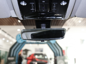 2021款PLUS 1.5T 手动林 6座 车内后视镜