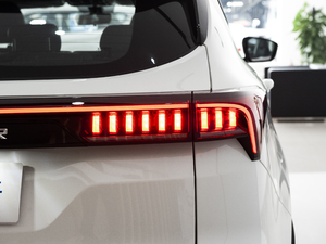 2021PLUS 1.5T ք 7 β