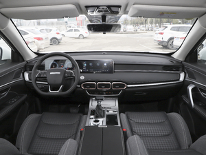 2021款PLUS 1.6T DCT辰 5座 中控区