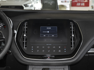 2021款1.5T 手动特供I版 7座 中控台显示屏
