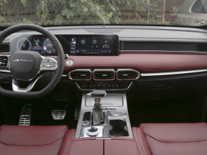 2021款PLUS 1.6T DCT星PRO 7座 中控台