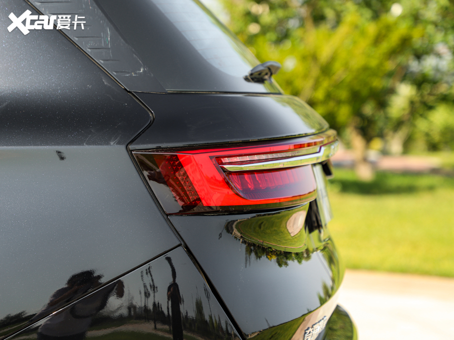 2021;X90 PLUS 1.6T 6DCT e