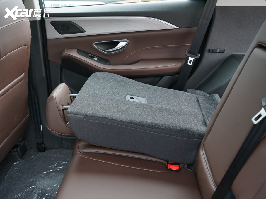 2021;X90 PLUS 1.6T 6DCT e