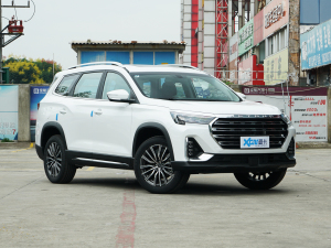 2021款1.5T 手动 府邸 右前45度