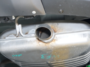 2021款1.5T 手动 府邸 排气管