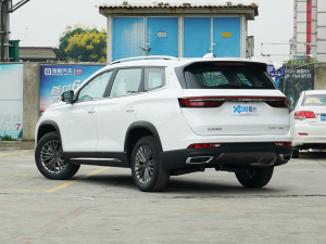 2021款1.5T 手动 洋房 左后45度