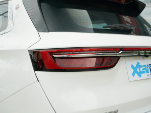 2021款1.5T 手动 洋房 尾灯