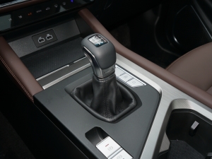 2021款1.5T 手动 洋房 换挡杆