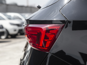 20211.5T DCTӰǰ 7 (x)(ji)^