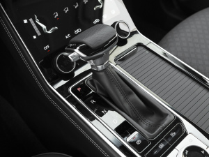 20211.5T DCTӰǰ 7 QU