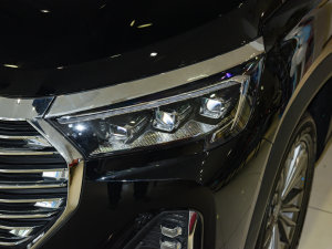 2022款1.5T 手动别院 大灯