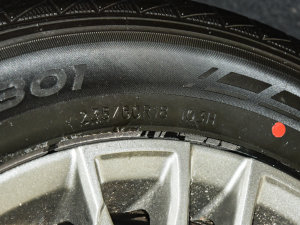 2022款1.5T 手动别院 轮胎尺寸