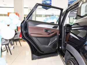 2022款1.5T 手动别院 左后车门