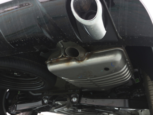 2022款1.5T 手动乐行版 5座 排气管