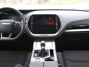 2022款1.5T 手动乐行版 5座 中控台