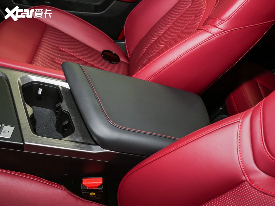 2022;X70S 1.6TD DCT 5