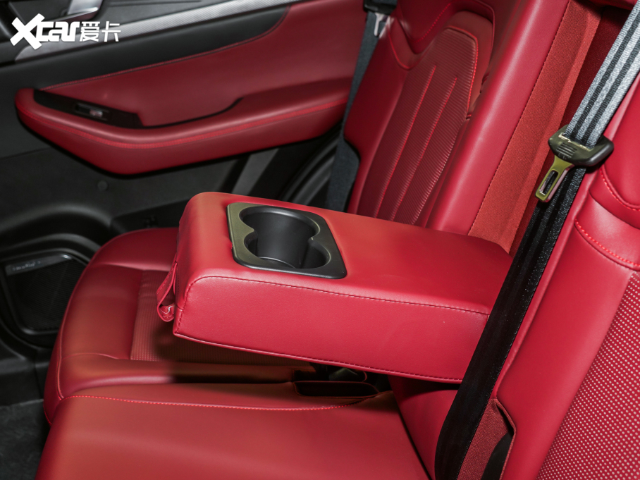 2022;X70S 1.6TD DCT 5