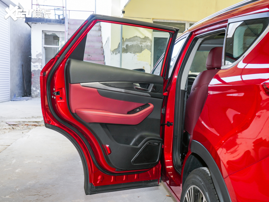 2022;X70S 1.6TD DCT 5