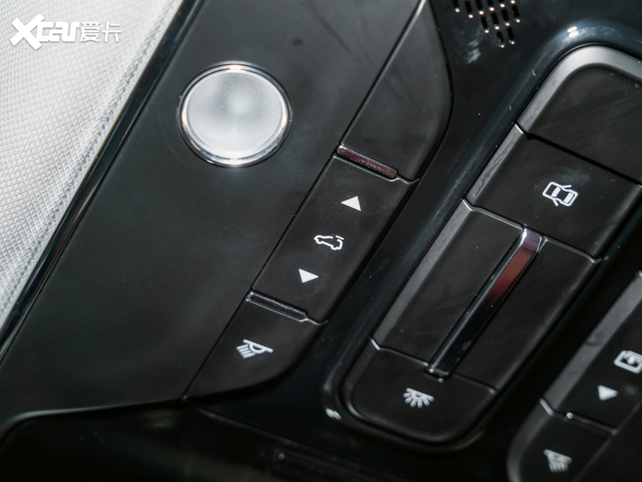 2022;X70S 1.6TD DCT 5