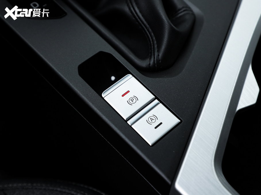 2022;X70S 1.5T DCT 7