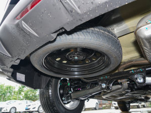 2022款1.5T 手动青春版 5座 备胎