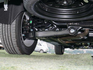 2022款1.5T 手动芳华版 5座 细节外观