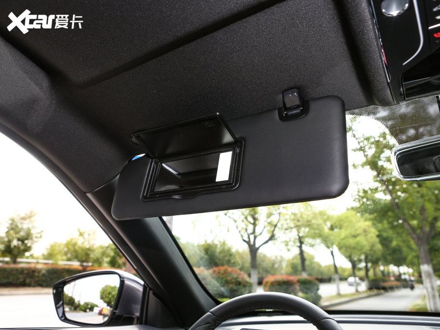 2023;X70 PLUS 1.5T քPRO 5