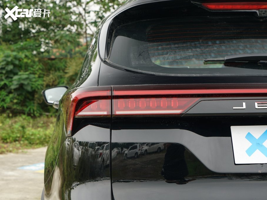 2023���;X70 PLUS 2.0T DCT��(qi��ng)��M(j��n)AX 5��