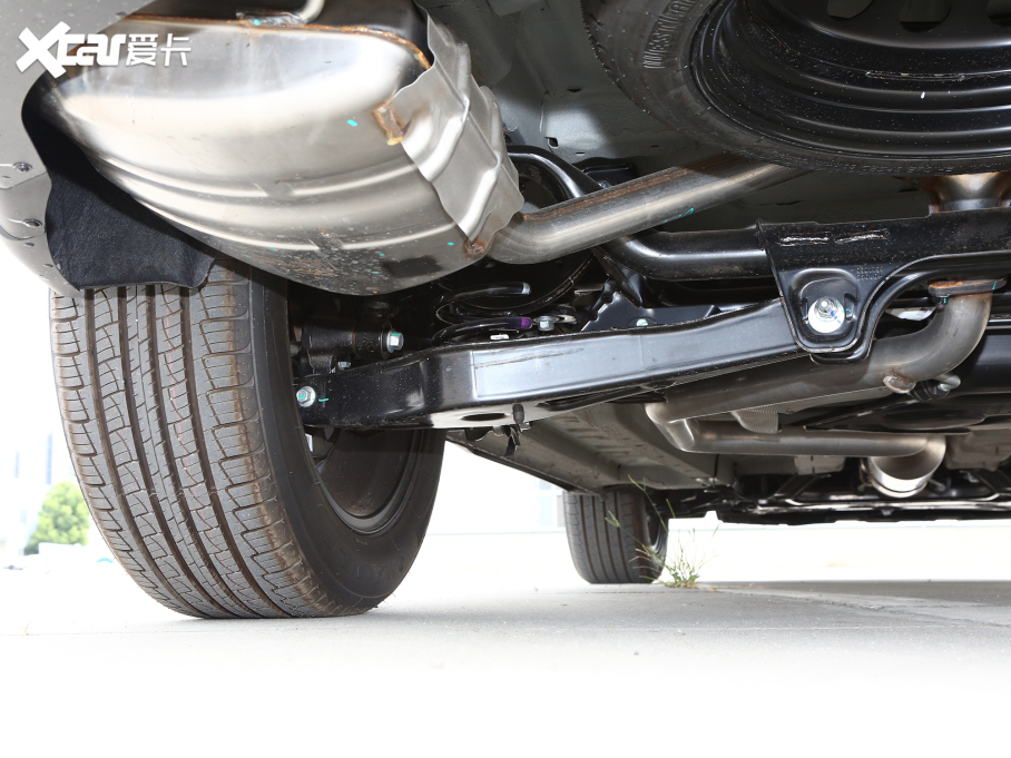 2023;X70 PLUS 1.6T DCT(qing) 5