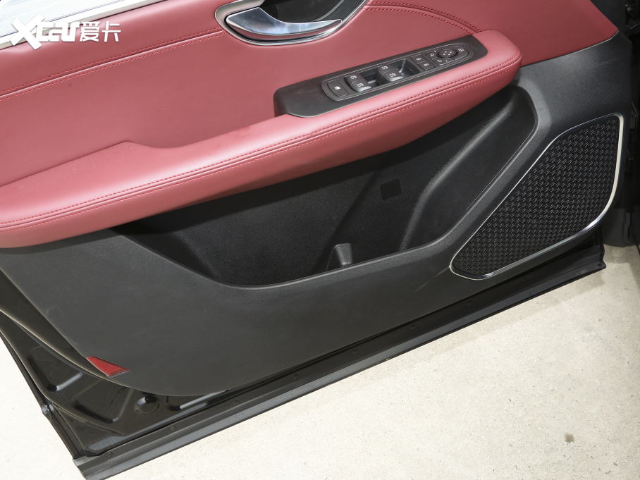 2023;X70 PLUS 1.6T DCT 5