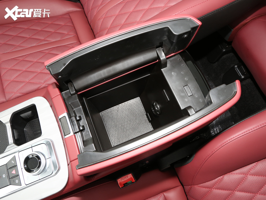 2023;X70 PLUS 1.6T DCT 5