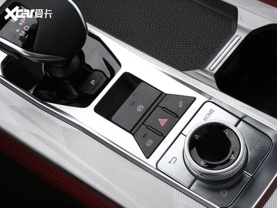2023;X70 PLUS 1.6T DCT(qing) 5