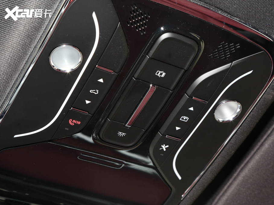 2023;X70 PLUS 1.6T DCT(qing) 5