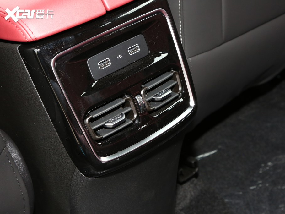 2023;X70 PLUS 1.6T DCT 5