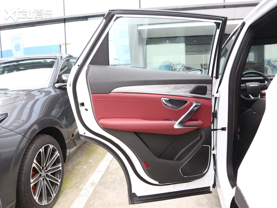 2023;X70 PLUS 1.5T քPRO 7