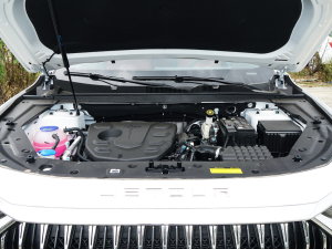 2023款1.5T DCT勇者PLUS 7座 发动机