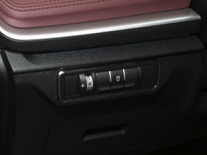 20232.0T DCT(qing)M(jn)AX 7 п؅^(q)