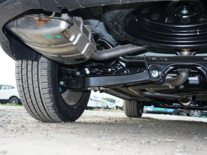 2023款1.6T DCT强者 7座 细节外观