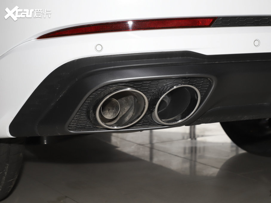 2023;X70 T 2.0T DCTP 7