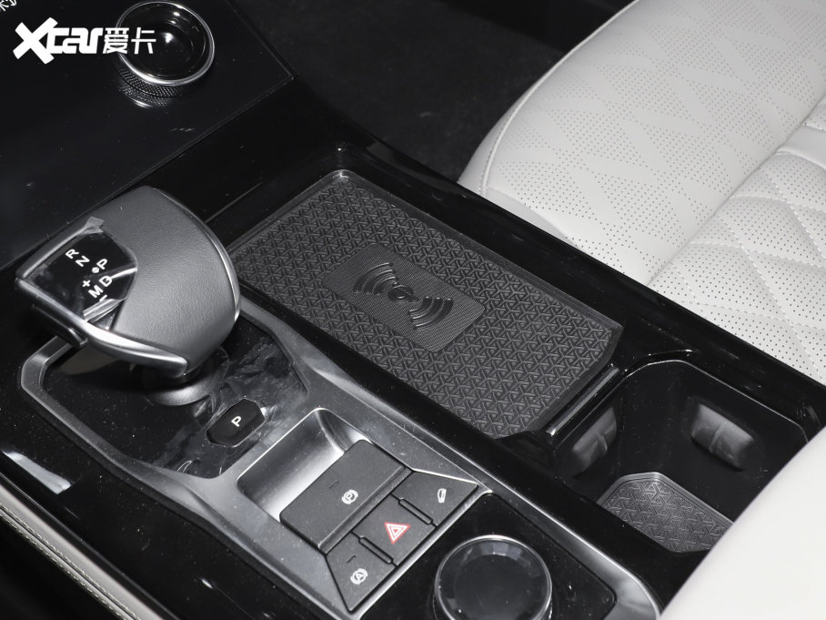 2023;X70 T 2.0T DCTP 7