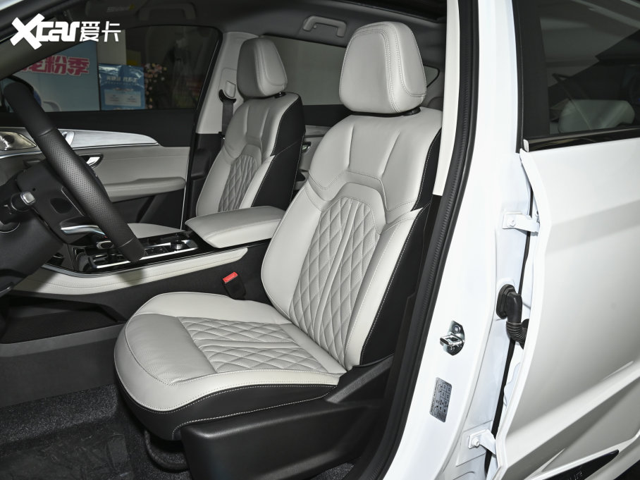 2023;X70 T 2.0T DCT 5