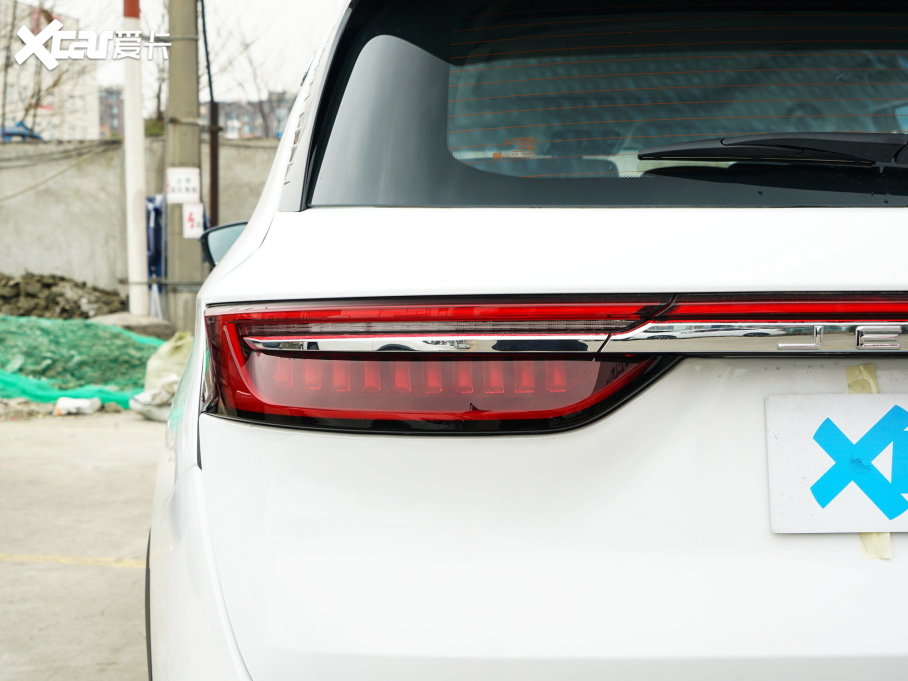 2023;X90 PLUS Ŀ 1.6TD DCTe 7