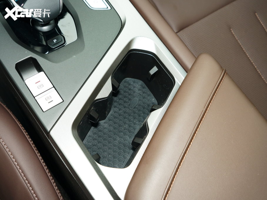 2023;X90 PLUS Ŀ 1.6TD DCTe 7