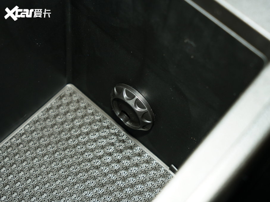 2023;X90 PLUS Ŀ 1.6TD DCTe 7