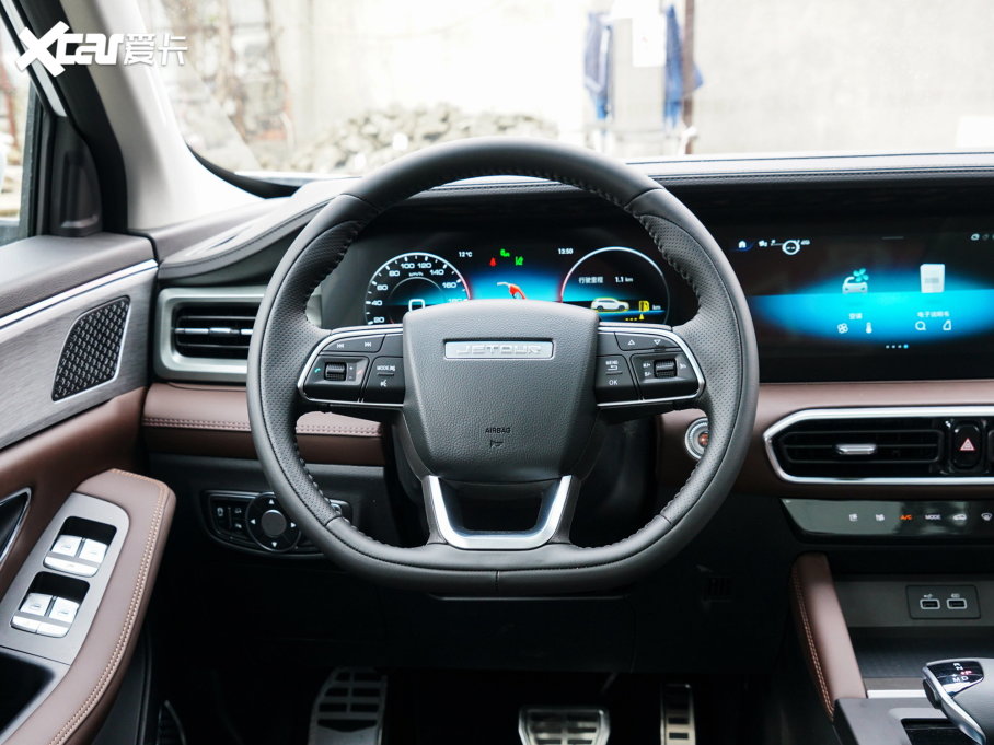 2023;X90 PLUS Ŀ 1.6TD DCTe 7